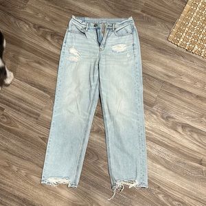American Eagle distressed mom jean